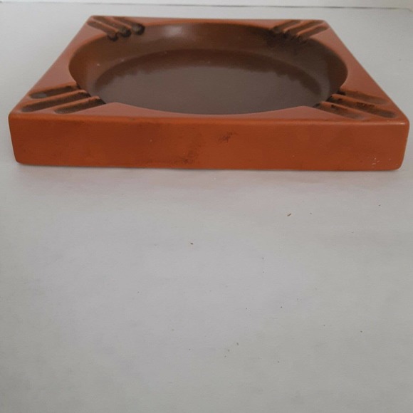 Vintage Mid Century Modern Hyalyn Porcelain Ashtray - Picture 3 of 6